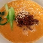 今日の担々麺「担々麺ごまる」