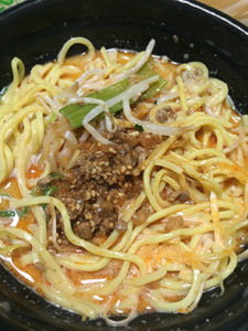 famima_tantanmen16102301